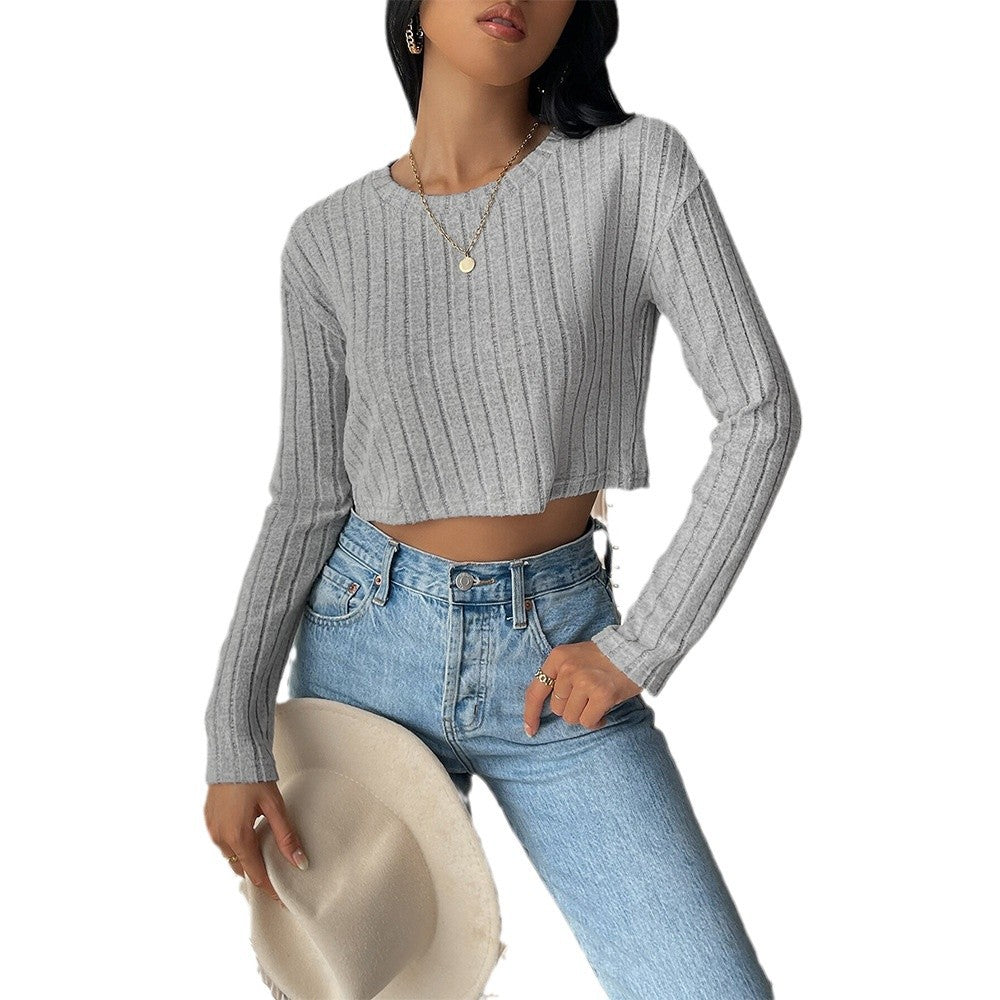 Damen kurzes geripptes Cropped-Strickoberteil mit Rundhalsausschnitt und tailliertem Schnitt – Avérine