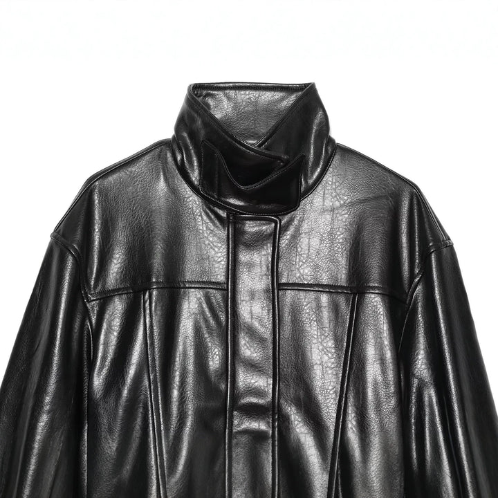 Damen Kurzer Oversize-Kunstledertrench mit hohem Stehkragen und Taillengürtel Echo Archiv