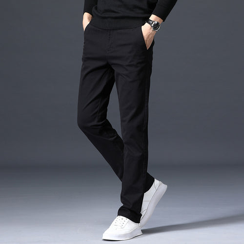 Herren Chino-Hose mit modernem Schnitt und praktischen Taschen Echoarchiv