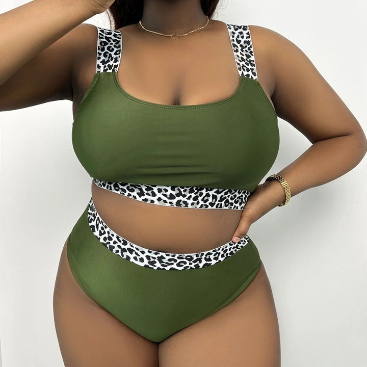 Damen Hochgeschnittenes Bikini-Set mit trendigem Tiermuster Echo Archiv
