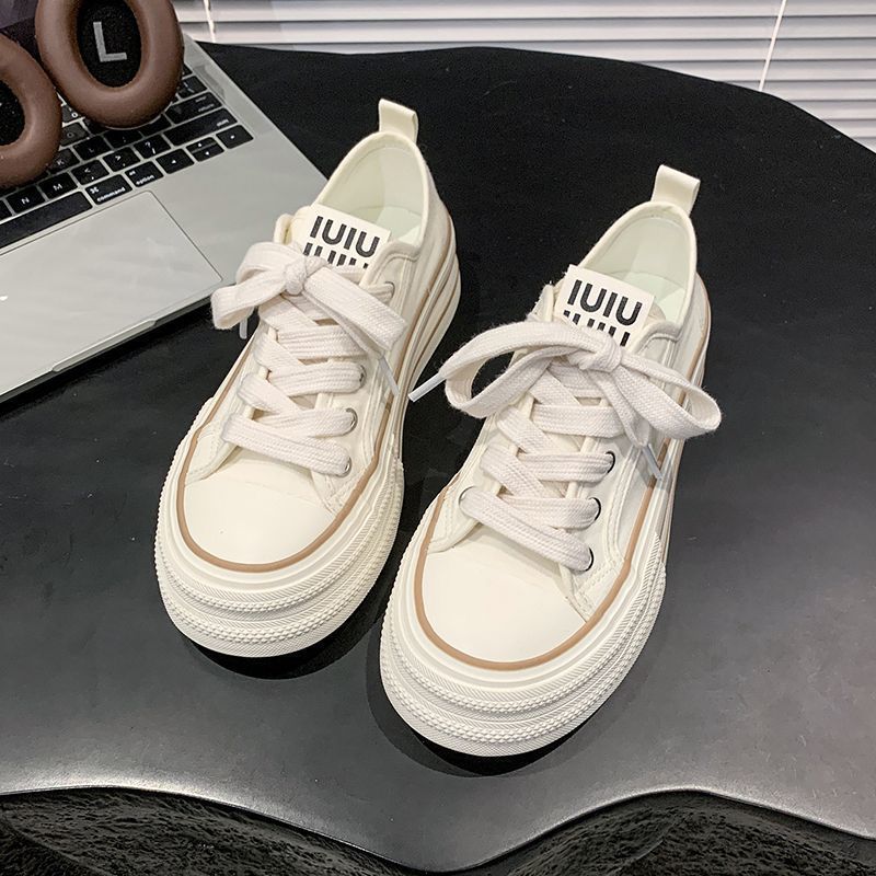 Damen Canvas Sneakers mit kontrastierenden Details und bequemen Schnürsenkeln Echo Archiv