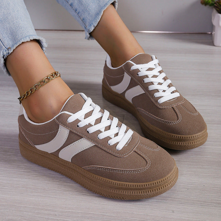 Damen Sportliche Sneakers mit anatomischer Dämpfung und klassischem Design Echo Archiv