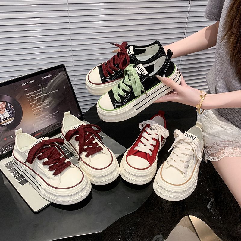 Damen Sportliche Sneakers mit robuster Sohle und atmungsaktivem Canvas von Echo Archiv