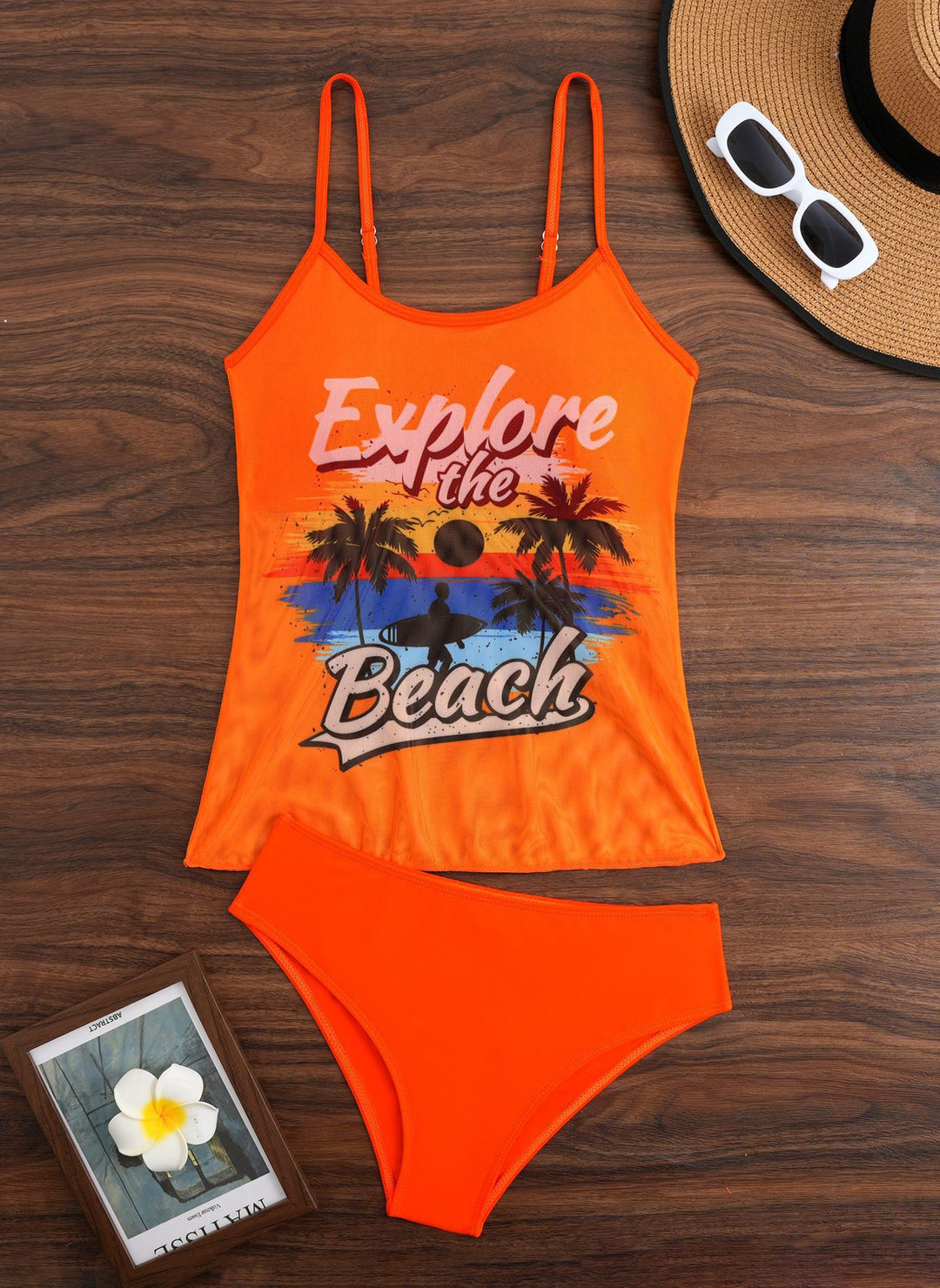 Damen Strandtop mit buntem Grafikdesign und passendem Bikiniunterteil Echo Archiv