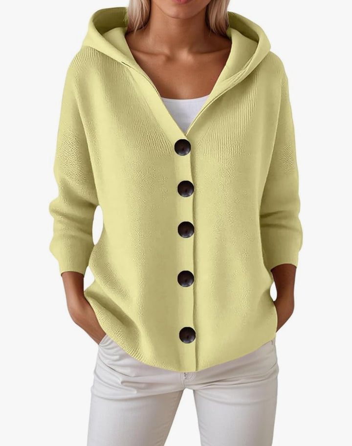 Damen Kapuzen-Strickjacke mit großen Holzknöpfen und seitlichen Eingrifftaschen – Veloura