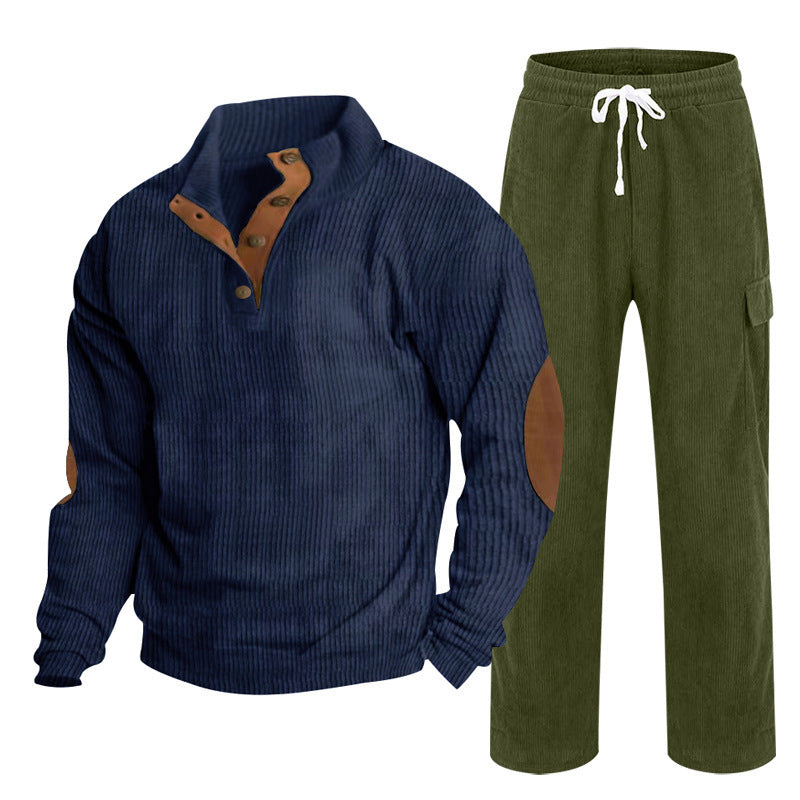 Herren nan strukturiertes Feinstrick-Halbknopf-Pullover und Feincord-Cargo-Zweiteiler Echo Archiv
