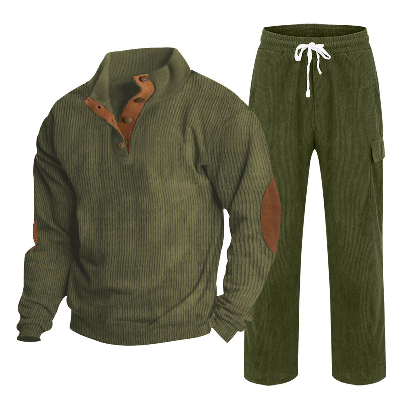 Herren nan Strick-Freizeitset mit Knopfleiste und Ellenbogenaufnähern sowie Cord-Cargohose Echo Archiv