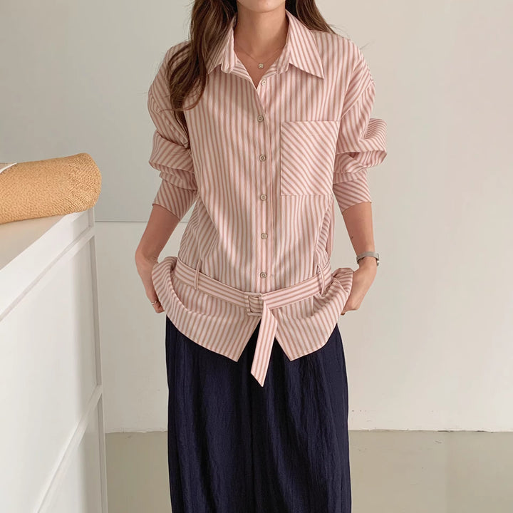 Damen Elegante gestreifte Bluse mit Gürtel Echo Archiv