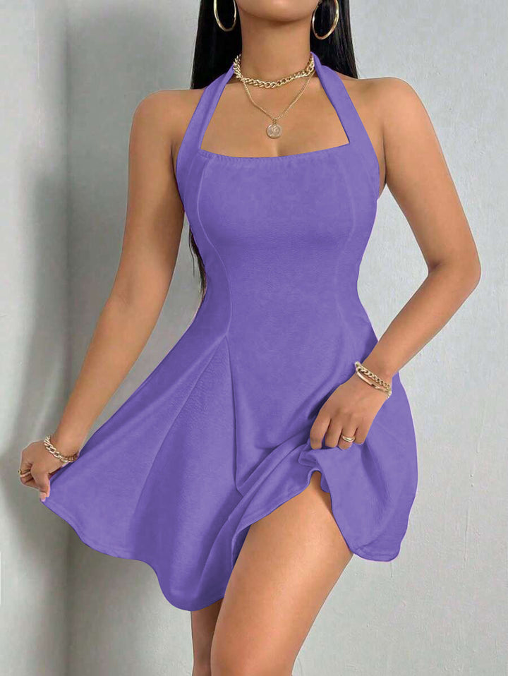 Damen Sommerliches Neckholder Kleid mit fließendem Saum Echo Archiv
