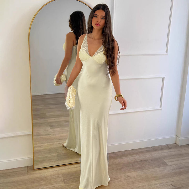 Damen Elegantes Seiden-Maxikleid mit Spitzenverzierung Echo Archiv