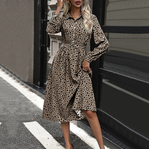 Damen Hemdblusenkleid mit Taillenriemchen, dreiviertel-Ärmeln und seitlichem Schlitz Echoarchiv