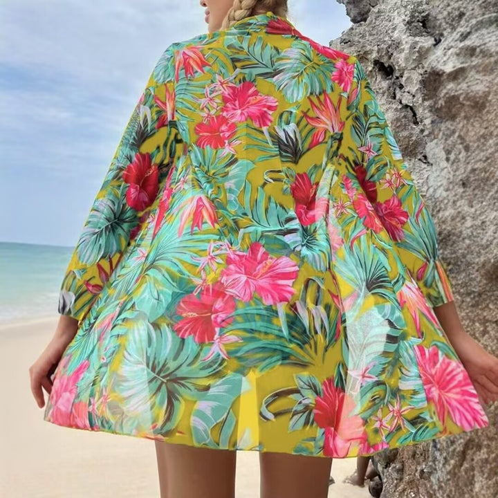Damen Bikiniset mit floralem Muster und transparenter Strandüberwurf Echo Archiv