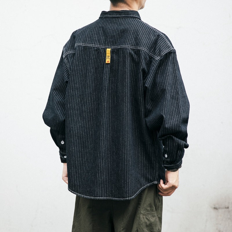 Herren Denim-Hemdjacke mit modernem Streifenmuster und praktischen Brusttaschen Echoarchiv