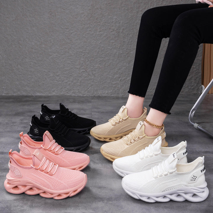 Damen nan atmungsaktive Strick-Fit Laufsneaker mit skulpturaler Luftkanal-Plateausohle Echo Archiv