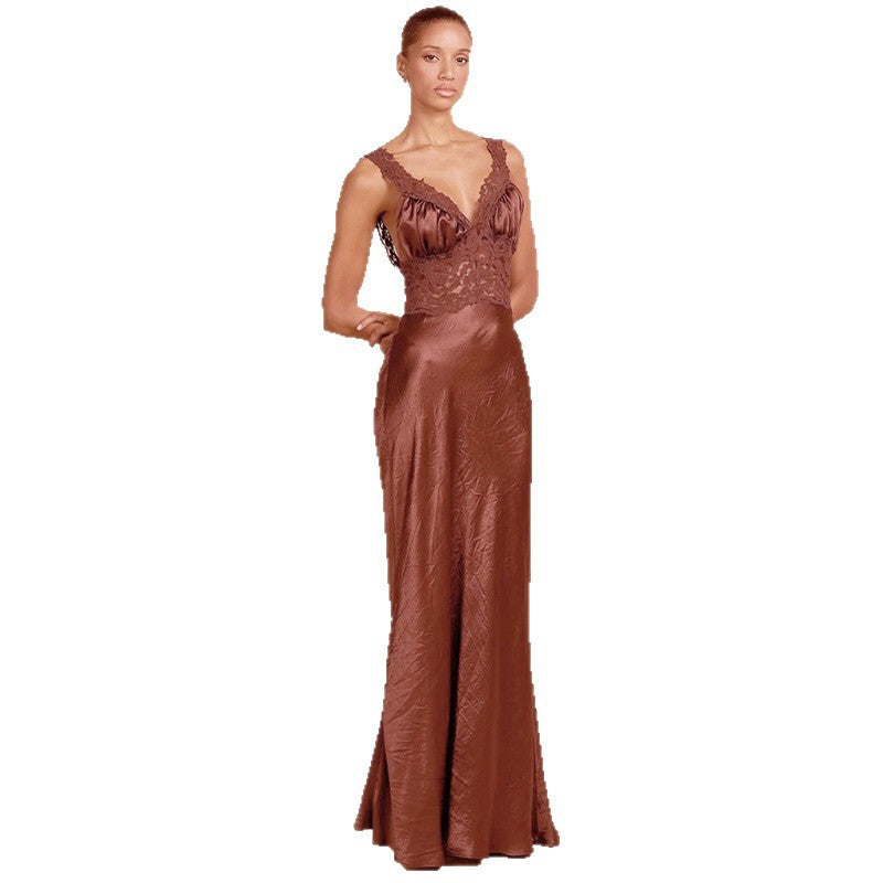Damen Elegantes Maxikleid mit Spitze und tiefem V-Ausschnitt Echo Archiv