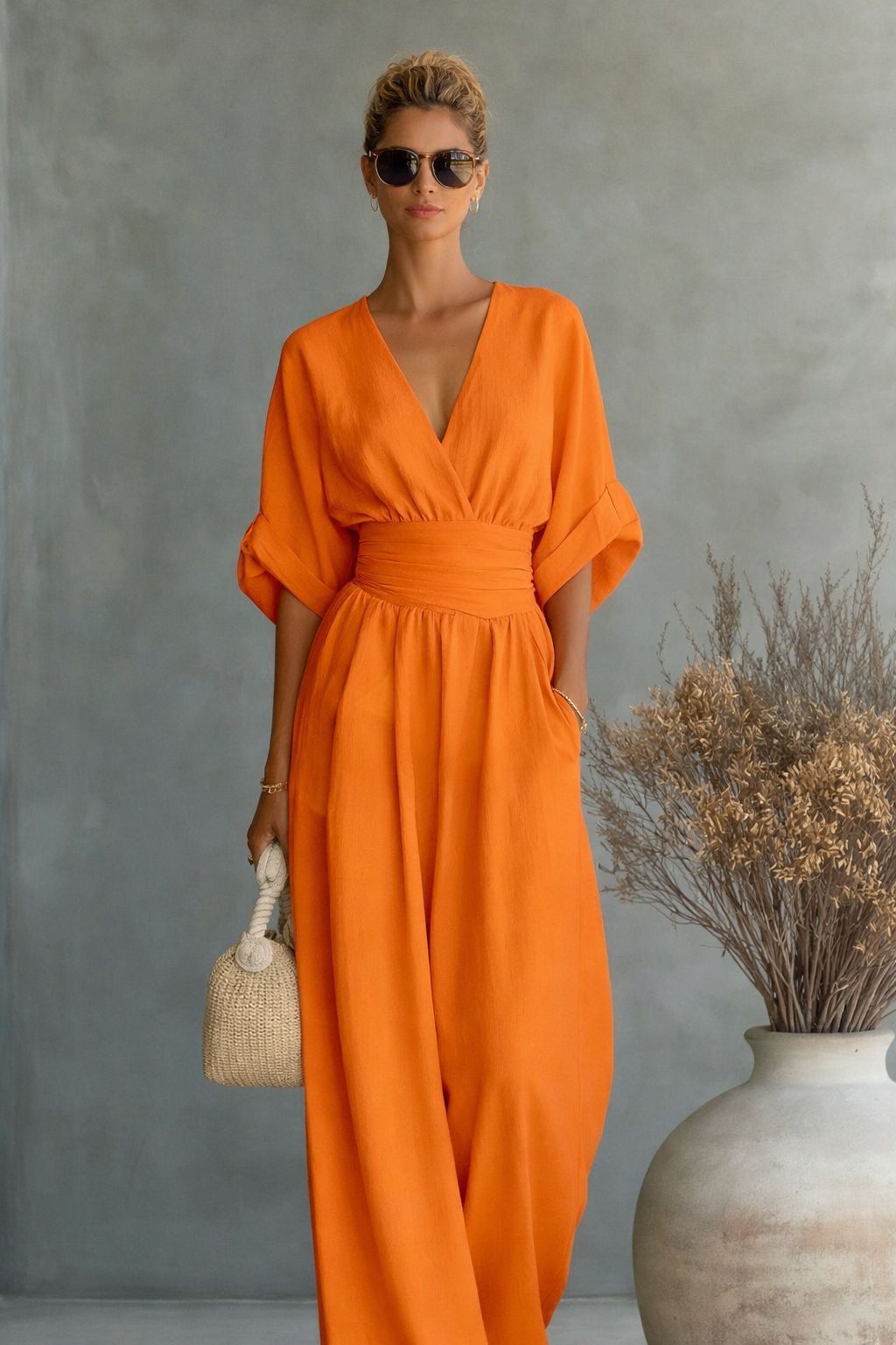 Damen Jumpsuit mit elegantem V-Ausschnitt und weitem Bein Echo Archiv