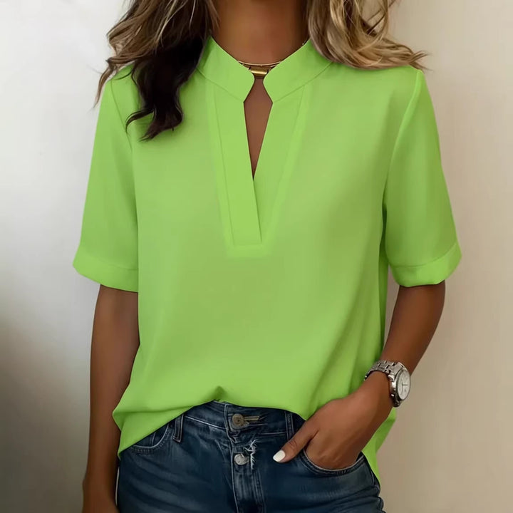 Damen Legeres Oberteil mit modernen Cut-Out-Details Echo Archiv