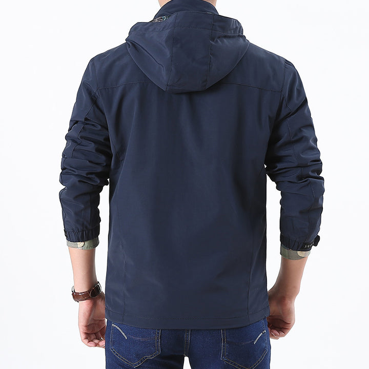 Herren leichte wasserabweisende Softshell-Kapuzenjacke mit Reißverschlusstaschen und Ärmeldetail Echoarchiv
