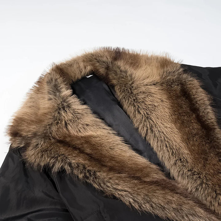 Damen cropped Kunstfell-Bomberjacke mit voluminösem Schalkragen und elastischem Saum – Avenza