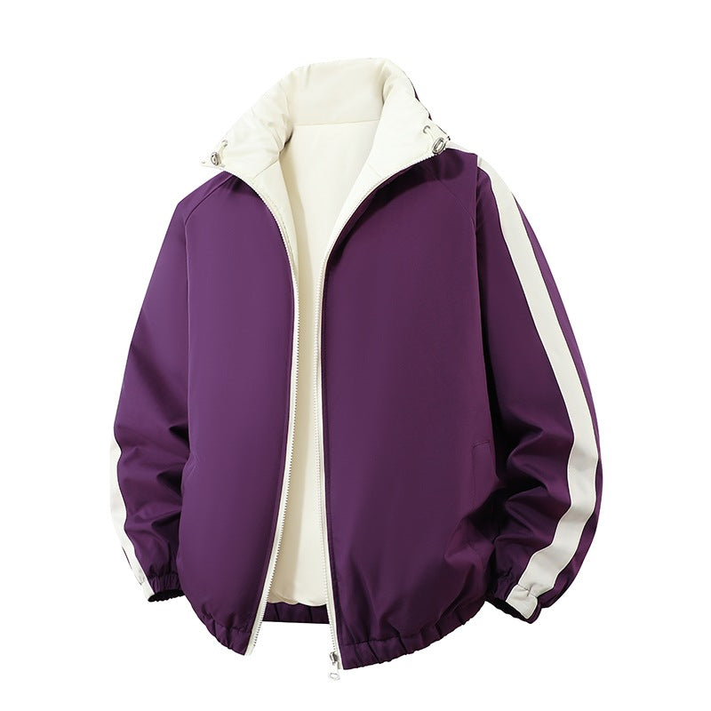 Herren Kurz geschnittene Thermo-Pufferjacke mit hohem, verstellbarem Stehkragen und kontrastierter Innenfütterung Echoarchiv