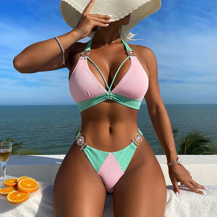 Damen Triangel-Bikini mit eleganten Schmuckdetails Echo Archiv