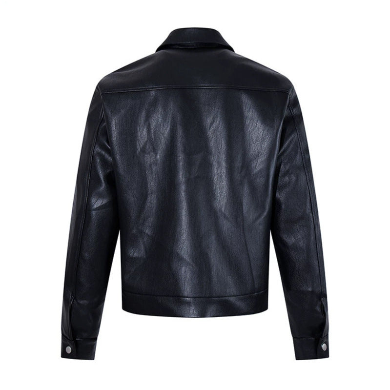 Herren Lederjacke mit Knebelverschlüssen, kurzem Schnitt und Hemdkragen Echoarchiv