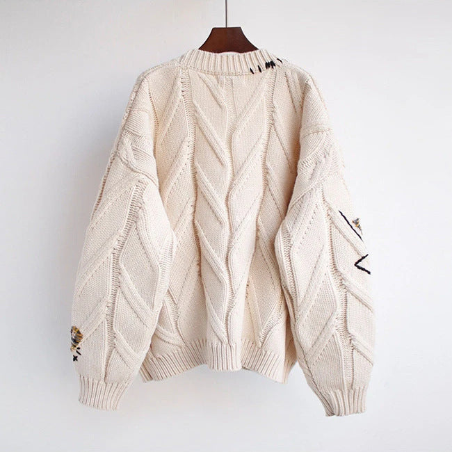 Damen Modischer Strickcardigan mit bunten Knöpfen und aufwendigen Details – Veloura