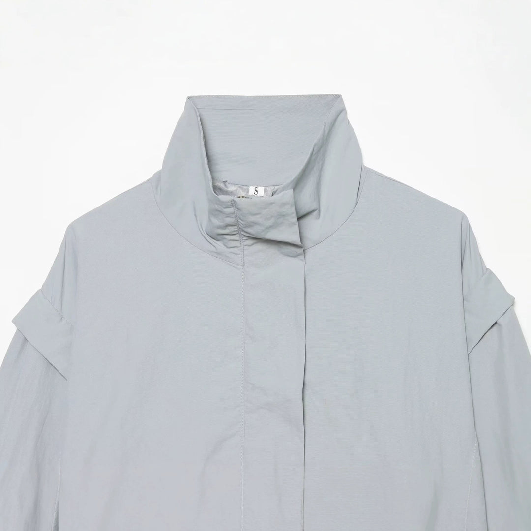 Damen Leichter Cropped‑Blouson mit hohem Stehkragen und verdeckter Front Echo Archiv
