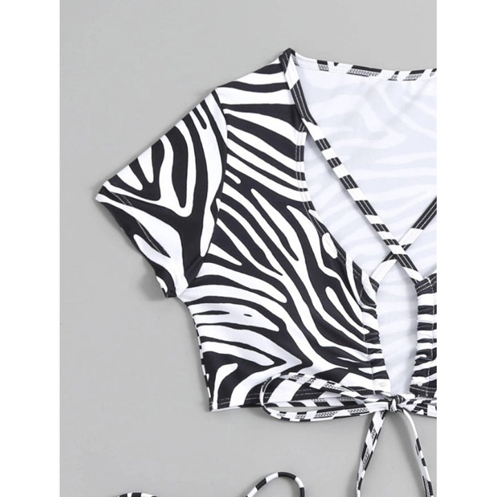 Damen Bikini-Set mit stylischen Schnürdetails und aufregendem Zebra-Muster Echo Archiv