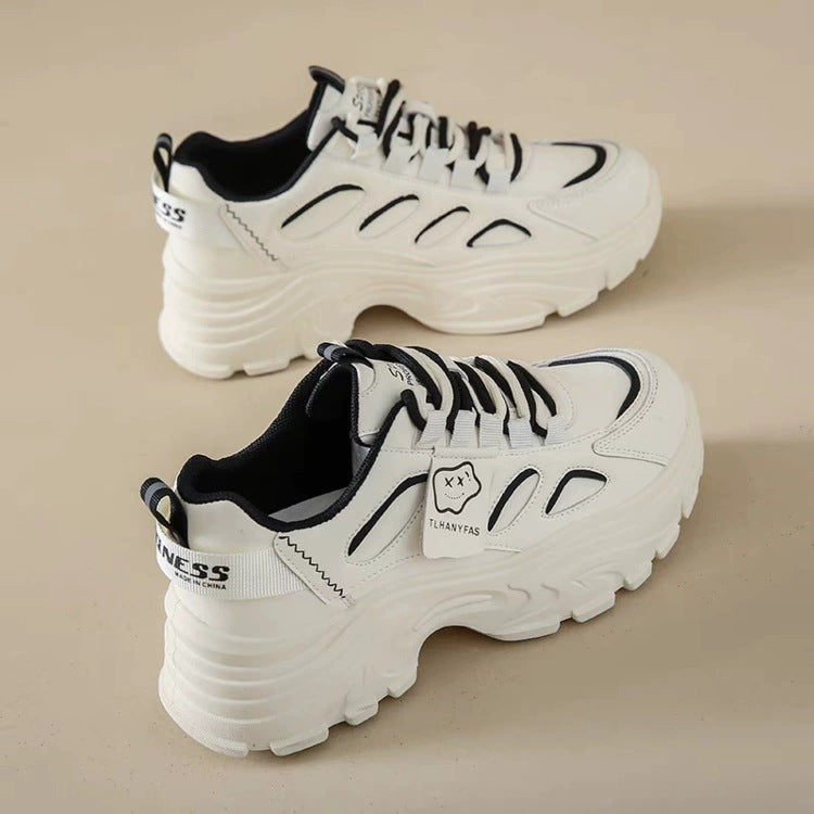 Damen Sportliche Chunky Sneakers mit ergonomischer Dämpfung und atemberaubender Oberflächenstruktur Echo Archiv