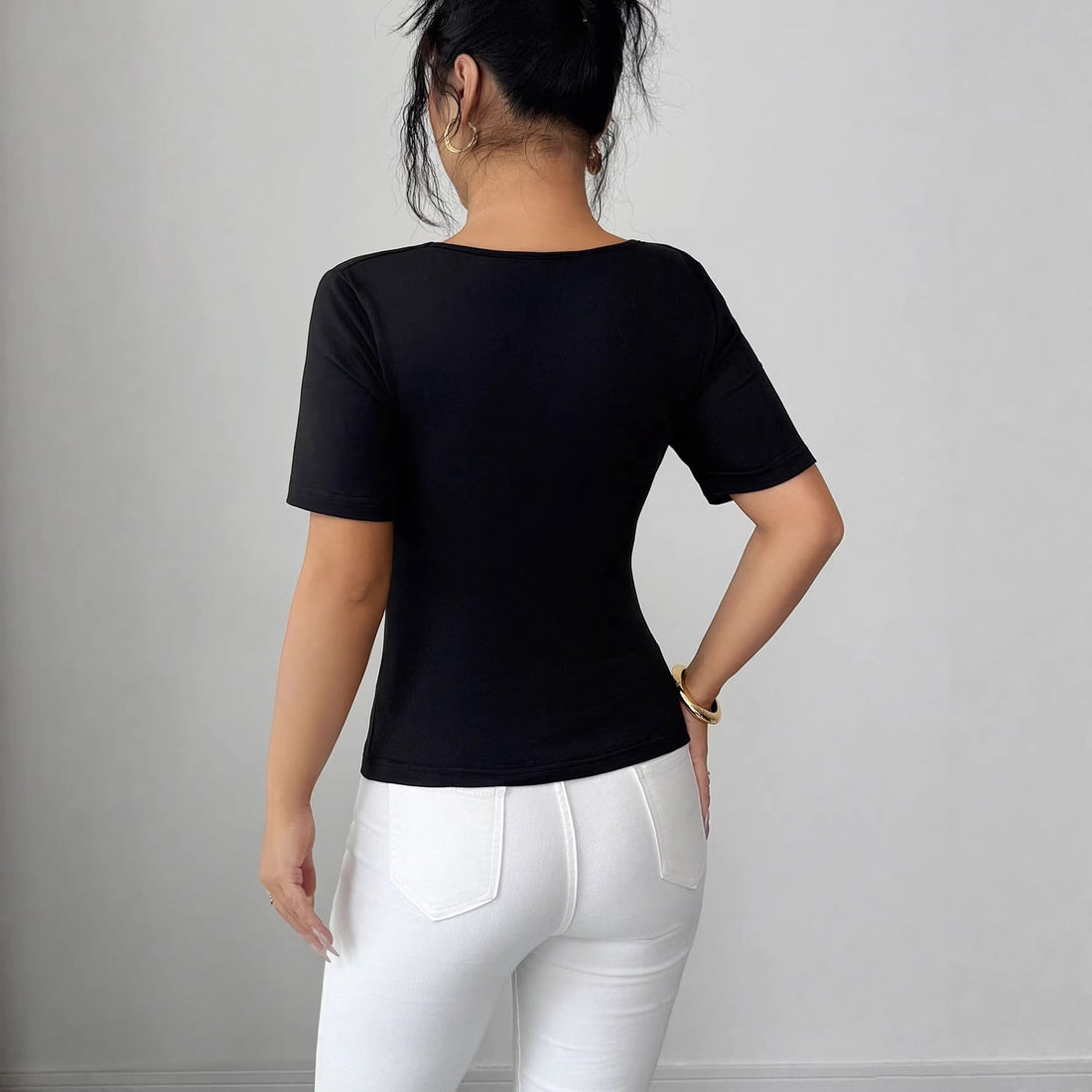 Damen drapiertes Cropped-Top mit herzförmiger Zierschließe und Cut-Out – Avérine