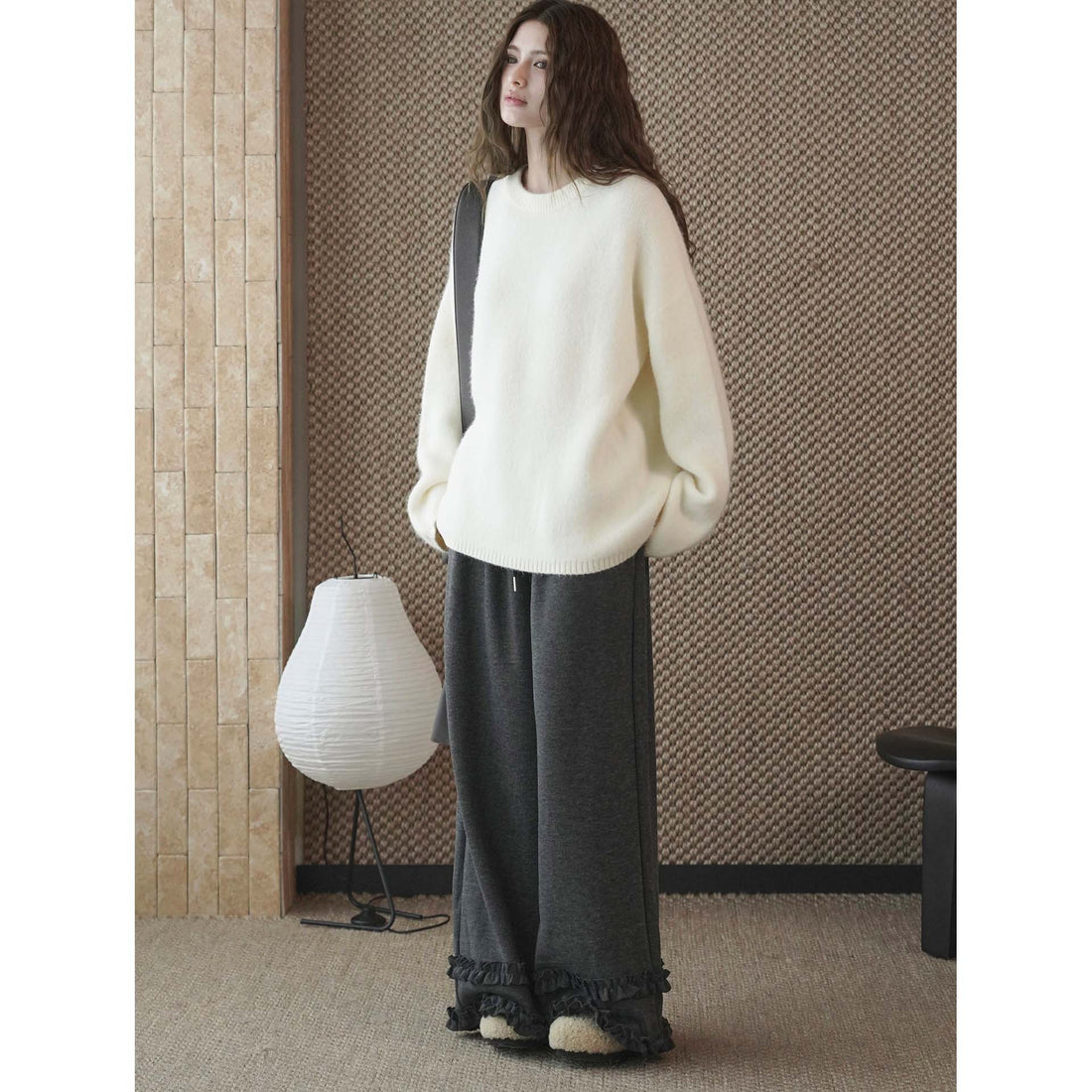 Damen Weite Loungewear-Hose mit Elastbund, Tunnelzug und Volant-Detail Echoarchiv