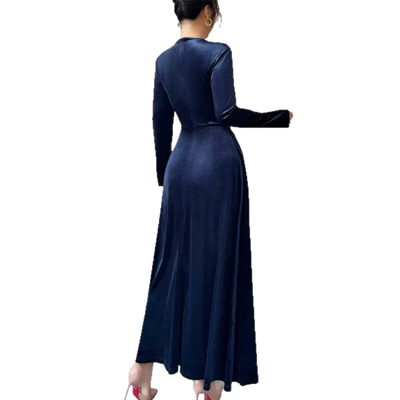 Damen Elegantes und stilsicheres Abendkleid Echo Archiv