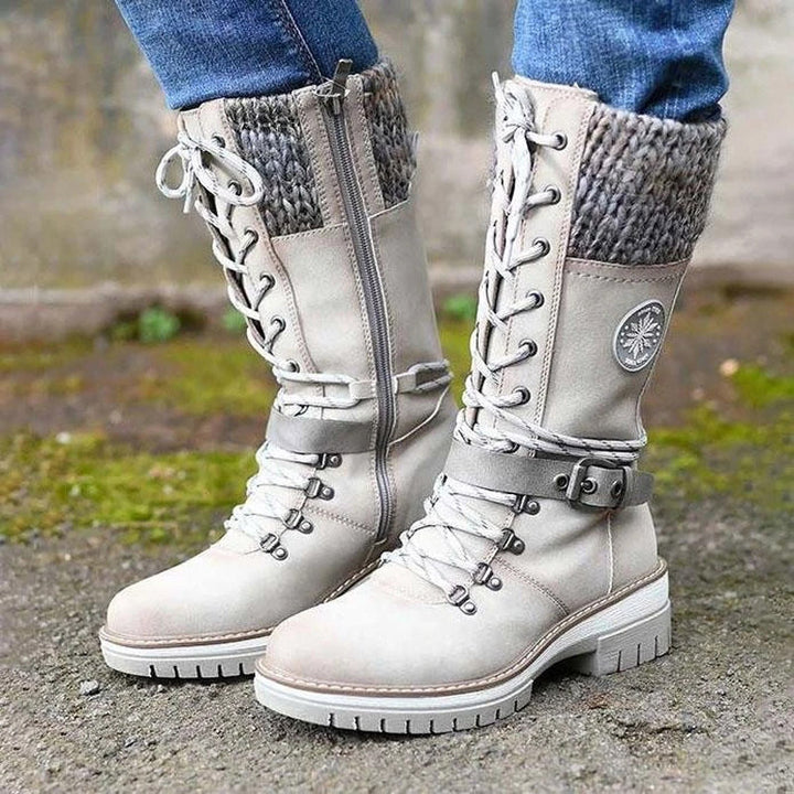 Damen nan gefütterte Schnürstiefel mit gestricktem Schaftbund, dekorativem Schnallenriemen und profilierter Gummisohle Echo Archiv