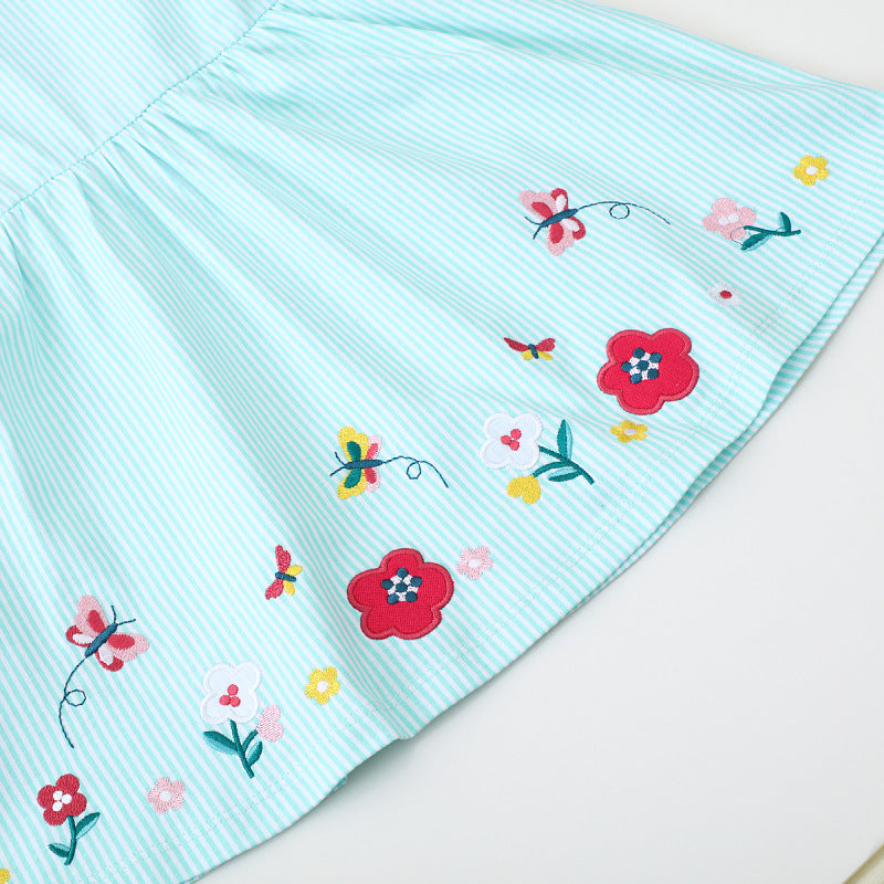 Mädchen Sommerkleid mit farbenfrohen Blumenstickereien Echo Archiv