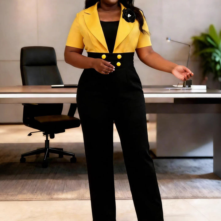Damen eleganter Jumpsuit mit tailliertem Design und auffälligen Details Echo Archiv