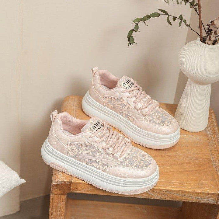 Damen Sneakers mit filigranem Blumenmotiv und gepolsterter Sohle Echo Archiv