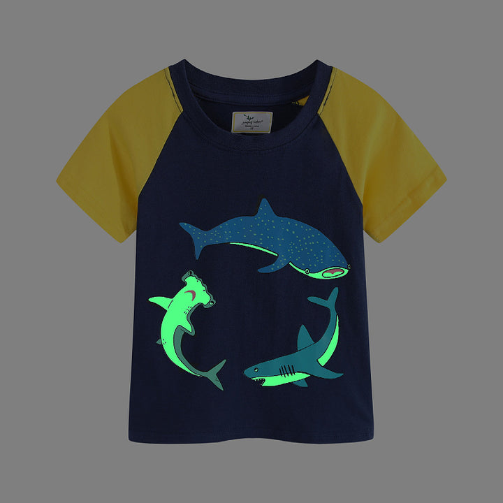 Jungen T-Shirt mit leuchtendem Haifischmotiv Echo Archiv