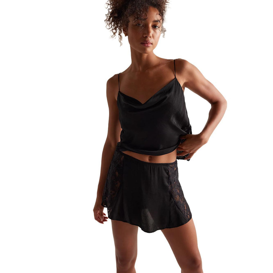 Damen Satin-Nachtkleid mit Spitzenakzenten Echo Archiv