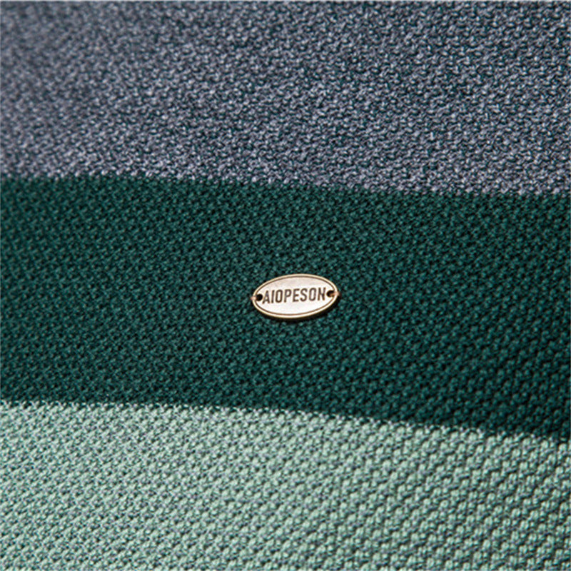 Herren Strickpullover mit modernem Farbblockdesign und feiner Struktur Echoarchiv