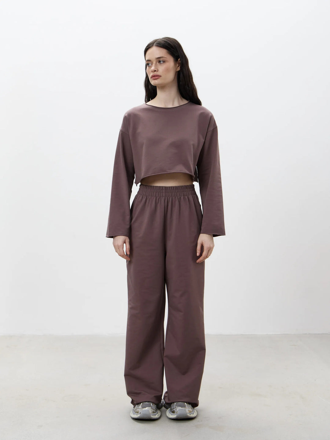 Damen Kurzgeschnittenes Sweatshirt und High-Waist Relax-Jogginghose Set – Avérine