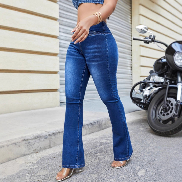 Damen High‑Waist Flared-Jeans mit überkreuztem Bund und Sculpting‑Effekt Echo Archiv