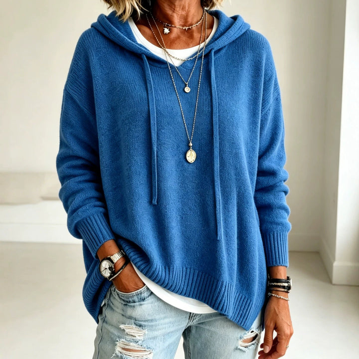 Damen Oversize Kapuzenpullover aus weichem Feinstrick mit Zier‑V‑Ausschnitt – Auréline