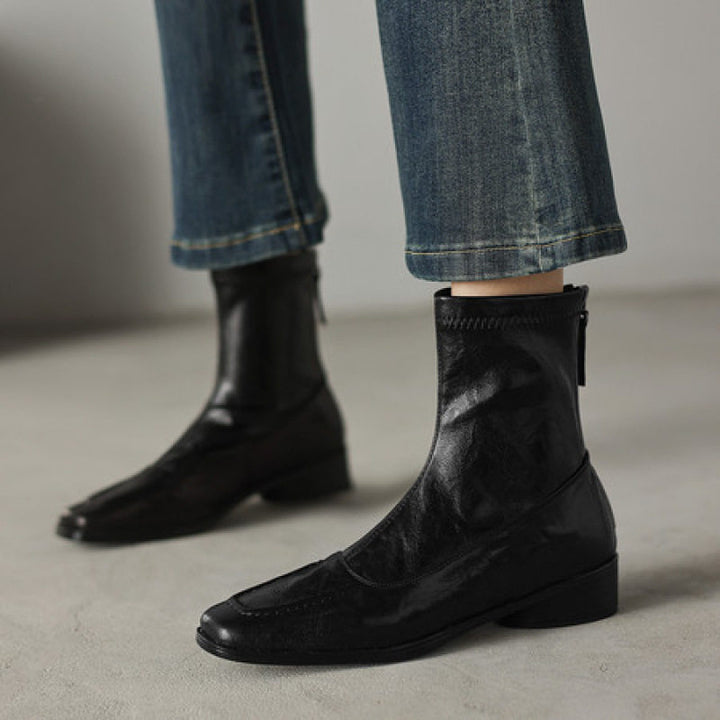 Damen Modische Leder-Stiefeletten mit elegantem Schnitt Echo Archiv