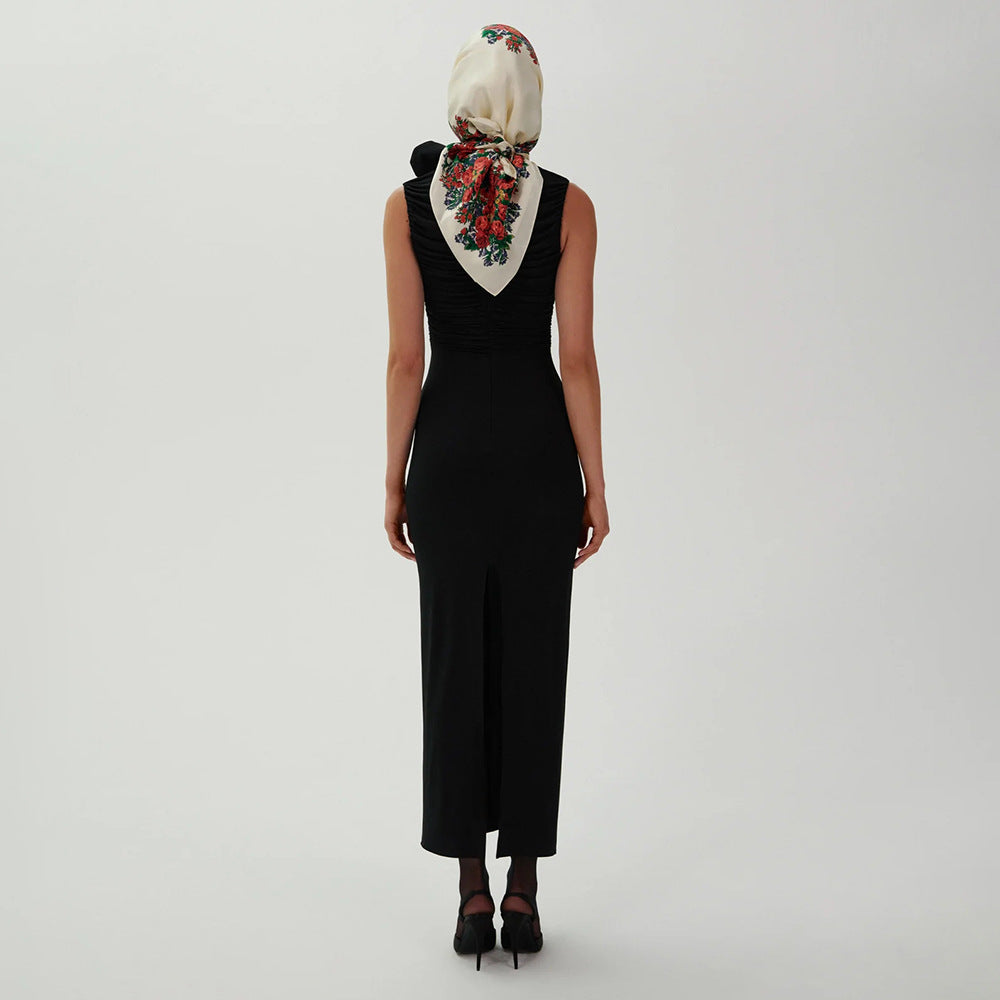 Damen figurbetontes Abendkleid mit asymmetrischem Kragen und floraler Applikation Echo Archiv