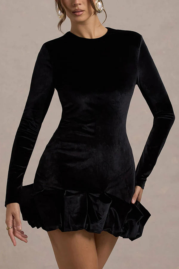 Damen Figurbetontes Cocktail-Minikleid aus Samt mit Volantkante und Langarm – Élara