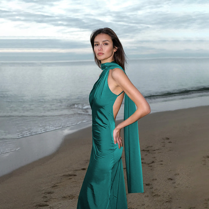 Damen Elegantes Maxikleid mit schmalem Schnitt und asymmetrischem Träger Echo Archiv