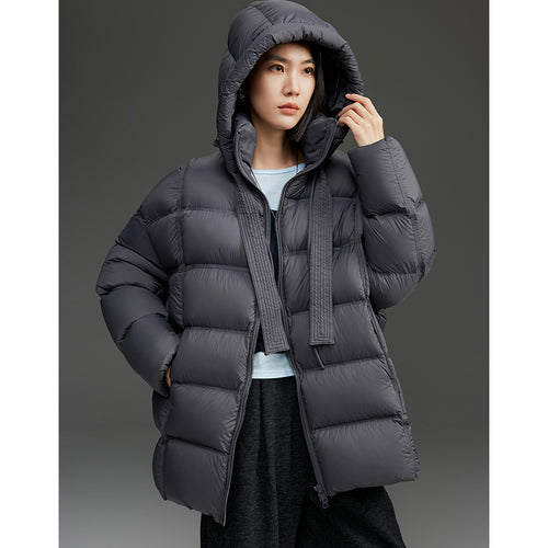 Damen Boxy-Steppjacke mit übergroßem Thermokragen und dekorativen Kordel-Details Echoarchiv