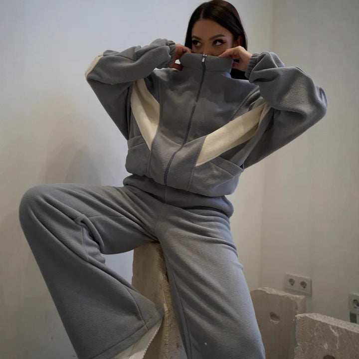 Damen Oversized Fleece-Lounge-Set mit Stehkragen, Reißverschlussjacke und weiter Palazzohose – Auréline