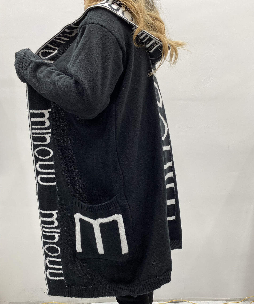 Damen Kapuzen-Cardigan im Oversize-Strick mit Logobordüre – Veloura